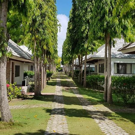 Cebu International Golf And Resort 巴迪安 外观 照片