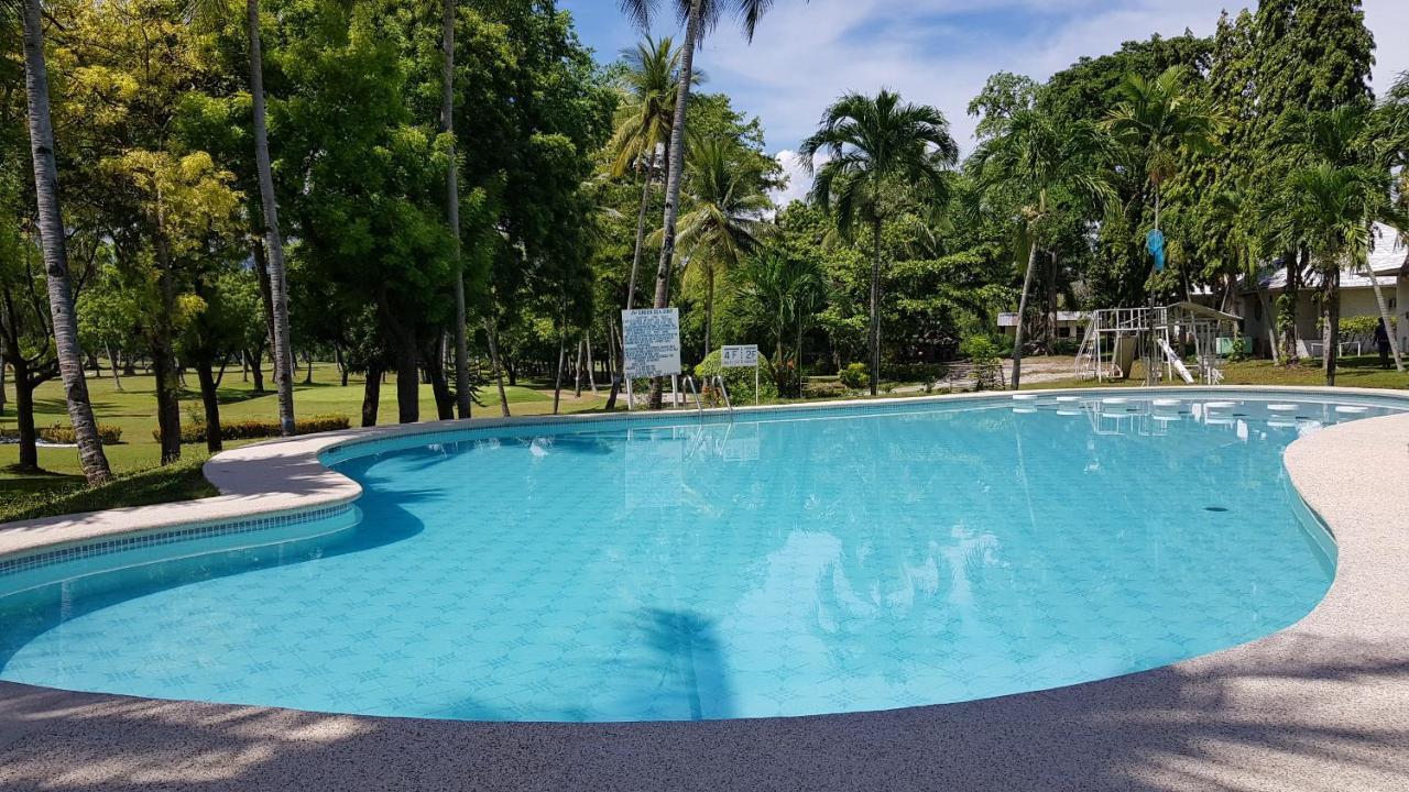 Cebu International Golf And Resort 巴迪安 外观 照片