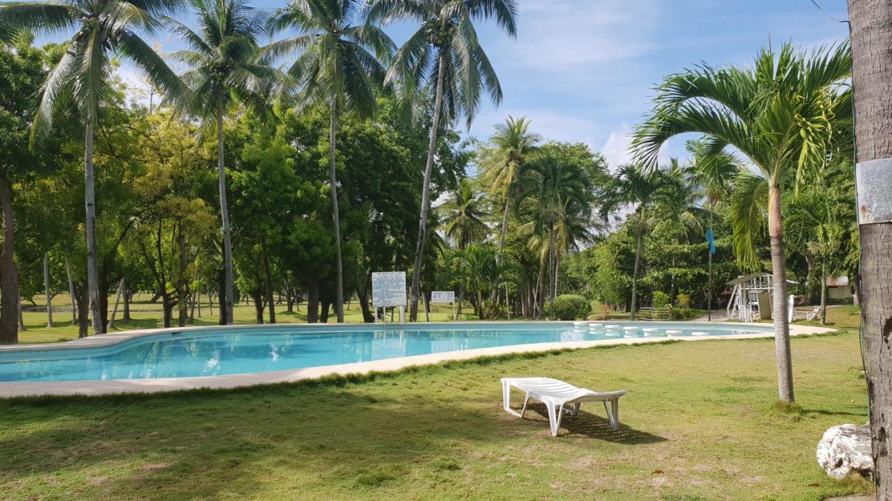 Cebu International Golf And Resort 巴迪安 外观 照片